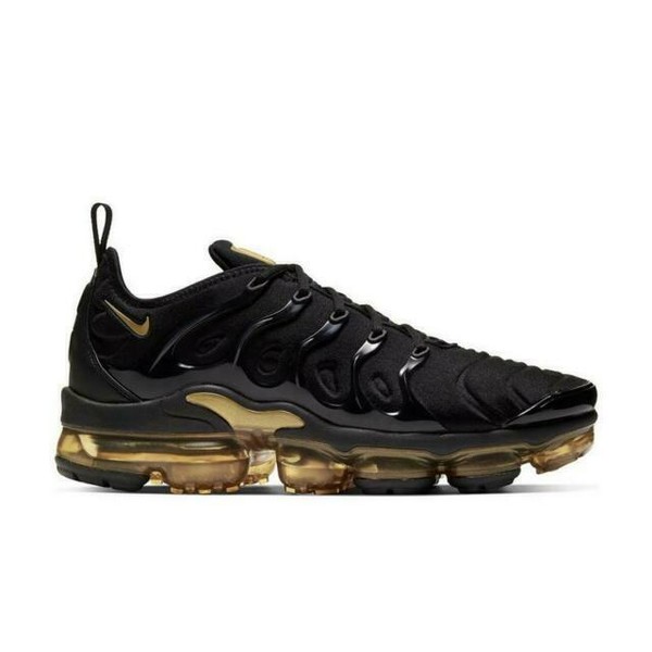 black and gold vapormax plus women's