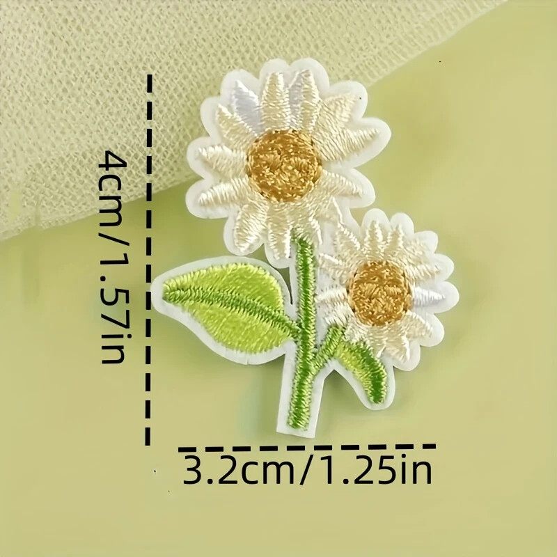 *Daisy*様 Daisy Embroidered Patch Iron-On applique 1+1/2 x 1+1/4 inch