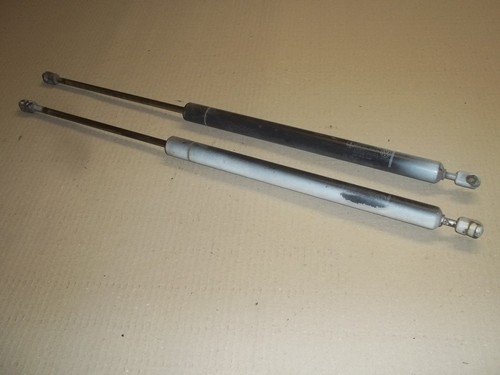 VW T4 - 2x Original Gasfeder Dämpfer Heckklappe 701829331Q