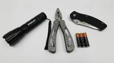 STANLEY KNIFE, MULTI TOOL (12 IN 1), 150 LUMENS FLASHLIGHT
