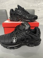 Nike Air Max Plus TN Men's Trainers Black Low Top Lace Up Sneakers
