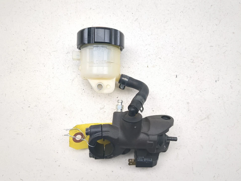 Cilindro maestro freno delantero derecho Suzuki GSXR 1000 09-16 Foto 2 de 4