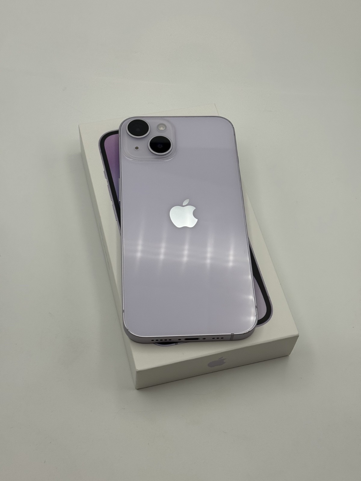 Apple iPhone 14 - 128 Go - Violet (Désimlocké) - Très bon état