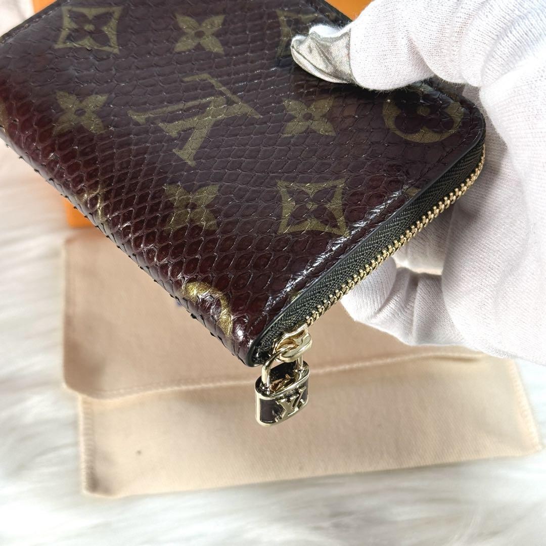 Excellent Condition Louis Vuitton Python Monogram… - image 12
