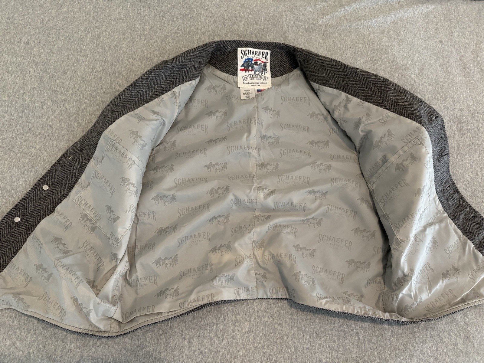 Schaefer Outfitter Gray Wool Silver Anniversary V… - image 2
