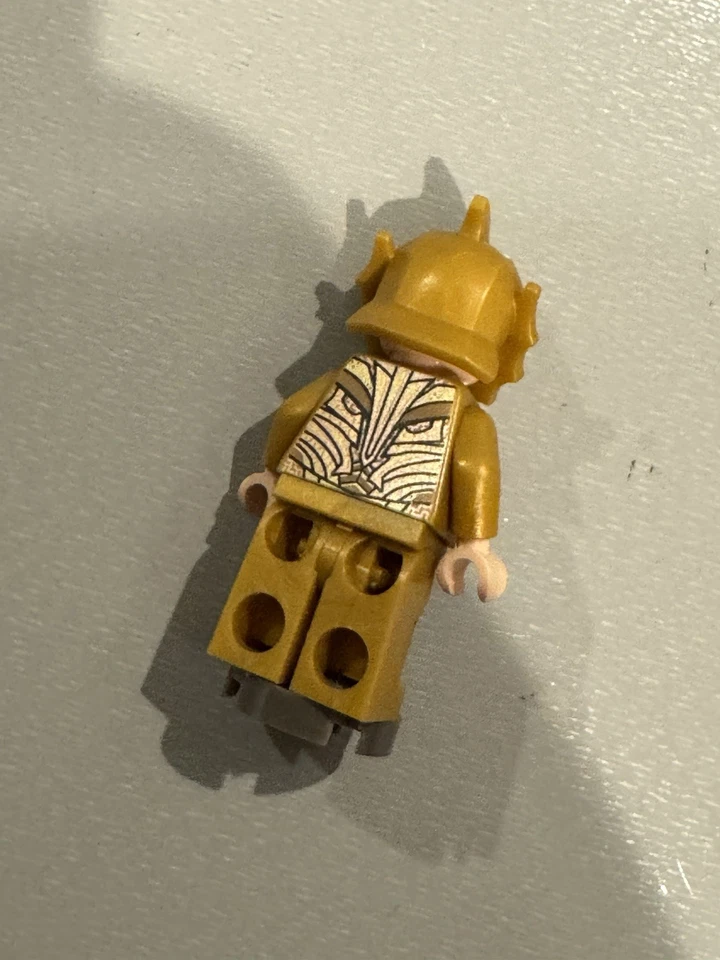 Lego Atlantean Guard Aquaman Atlantis Gold Armor Minifigure Justice League - Image 2 of 3