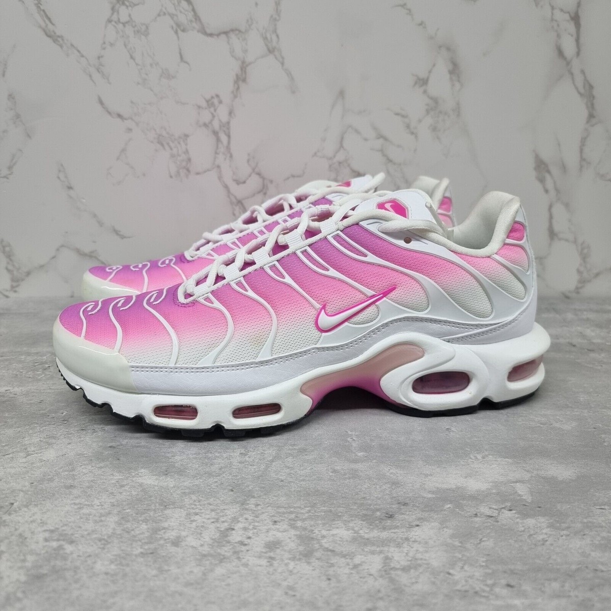Nike Air Max Plus TN Tuned Pink Fade Gradient Trainers