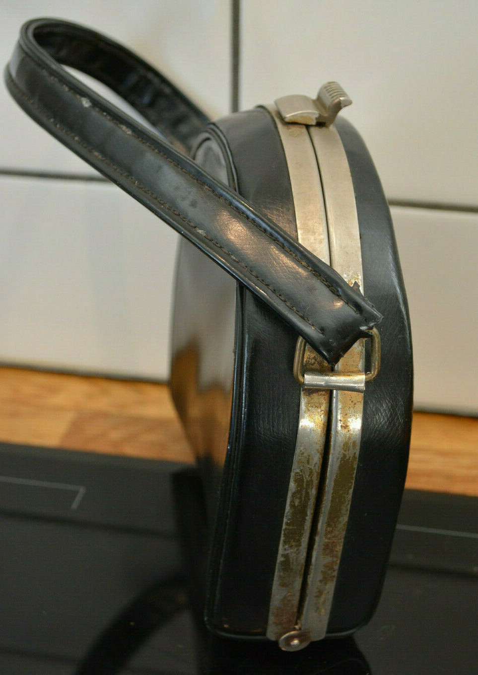 Picture 4 of 12
