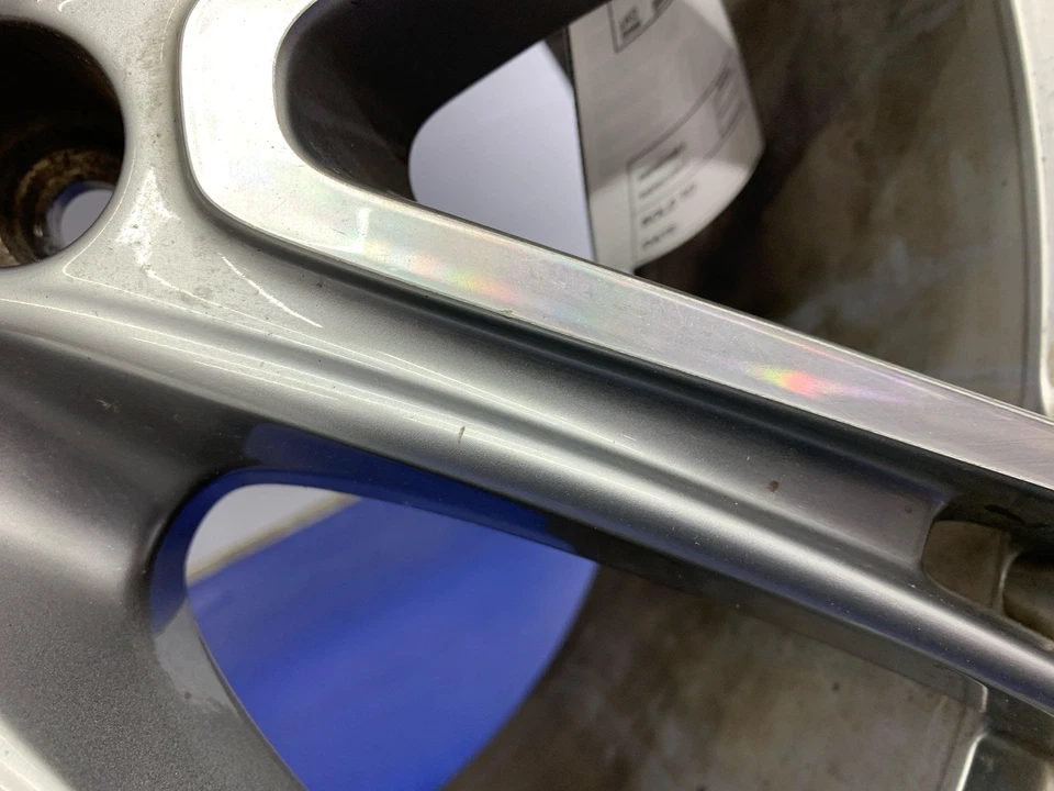 Porsche Panamera 21X11.5 2017-2023 Pirelli Cinturato P7 315/30R21 *neumático clavado* Foto 2 de 4