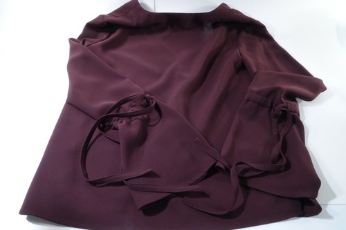 Bloomingdale's Dylan Grey Tie-Detail Flare-Cuff Top Burgundy XS NWT 128.00 - Picture 4 of 4