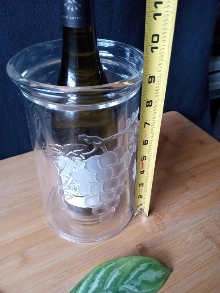 REFRIGERADOR DE VINHO ACRÍLICO TRANSPARENTE PRODYNE JUBILEE Design de videira de parede dupla sem gelo - Imagem 2 de 4