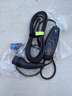 Original OEM Mercedes-Benz EV charger Type 2 to 3 pin Industrial socket 230-240V