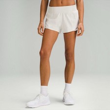 Lululemon Hotty Hot HR High Rise Short 2.5" Sz 8 Bone W7AYYR
