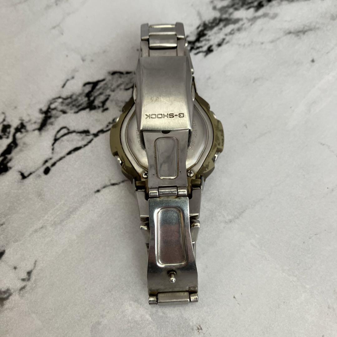 G-SHOCK G-701D-2AJF Cockpit Series Silver Dial Silver Band G-SHOCK G-701D-2AJF Cockpit Series Silver Dial Silver Band