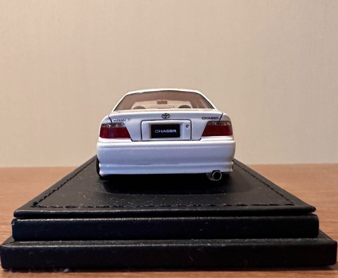 ignition.model CHASER 1/43 ホワイト Ignition model Chaser JZX100 Tourer V. 1/43 White Mini Car