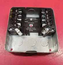 Honeywell Universal Mounting Base, Q270A-1024