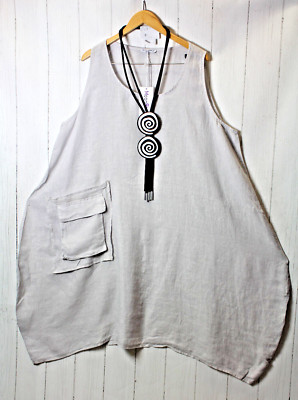 DESIGN - T-shirt oversize a doppio strato color nero e bianco DESIGN - T-shirt oversize a doppio strato color nero e bianco