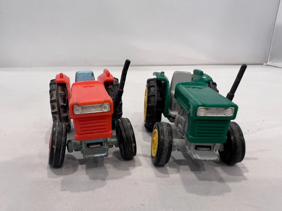 Tomica Tomy Lot of 2 Kubota Tractors No 92 Made In Japan 1:42 Scale - Image 3 of 4