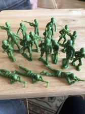 Lot Of 17 Vintage Plastic Lime Green Army Men 2" WWII Style