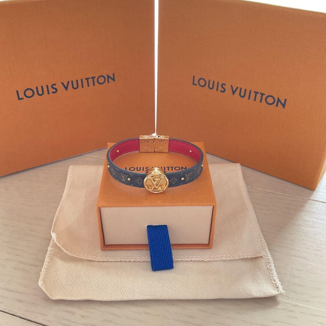 Louis Vuitton LV Circle Reversible Bracelet