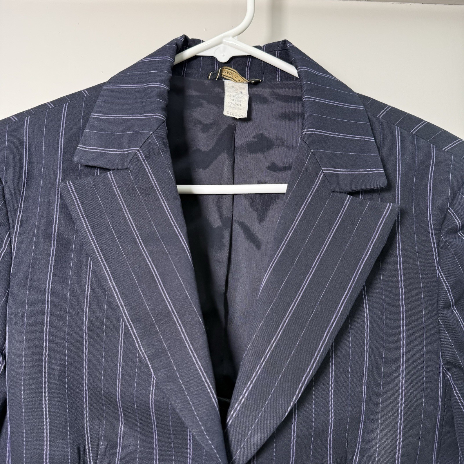 Vintage Gianni Versace Purple Pinstripe Blazer Pant Suit Leather Trim & Vest 44 image 3