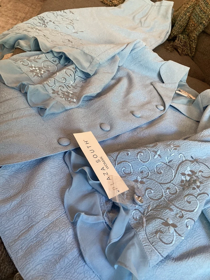 Traje Falda Larga Plaza South Bordado Bebé Azul 20W Foto 2 de 4