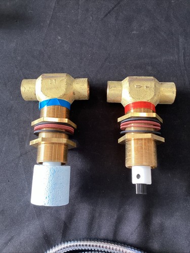 GROHE Roman Tub Filler Polished Chrome/Polished Brass 25597 IR0 R2 - Picture 4 of 7