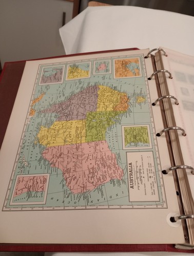WHITE ACE EDUCATOR STAMP ALBUM WITH OVER 800 STAMPS - 第 8/18 張圖片