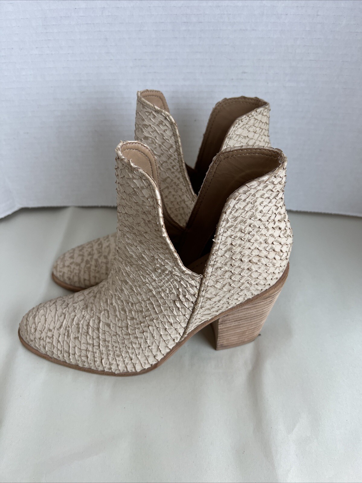 Kaanas Booties - image 4