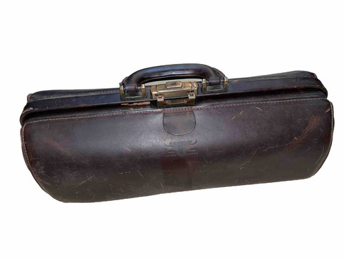 MIKA Hanver Doctor's Case Made of Real Leather/Saddle Leather W Lock Brown
