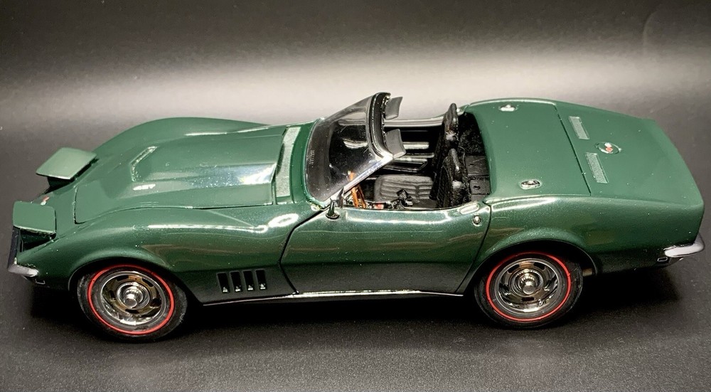 Danbury Mint (1968) Chevrolet Corvette 1:24 Loose EX Diecast *No Top/OGP