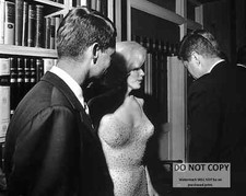 PRESIDENT JOHN F. KENNEDY w/ ROBERT KENNEDY & MARILYN MONROE 8X10 PHOTO (BT-969)