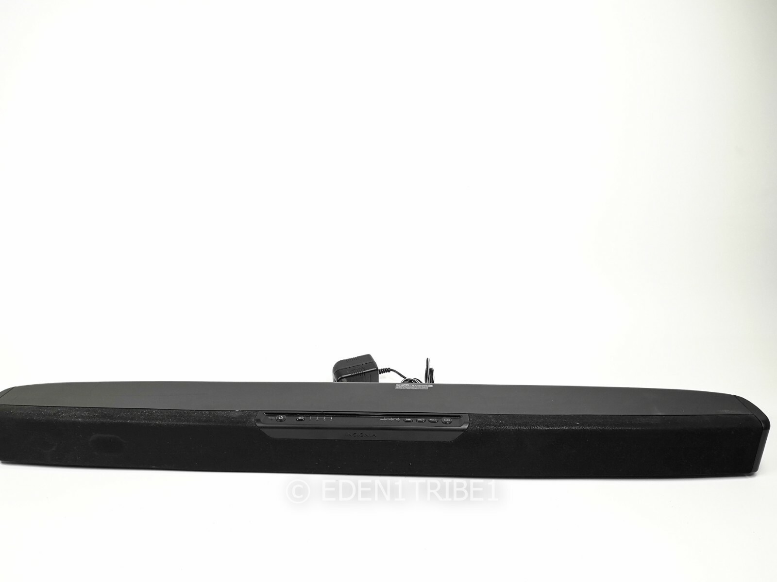 Insignia NSSB316 31" Soundbar with 39Watt Digital Amplifier Black