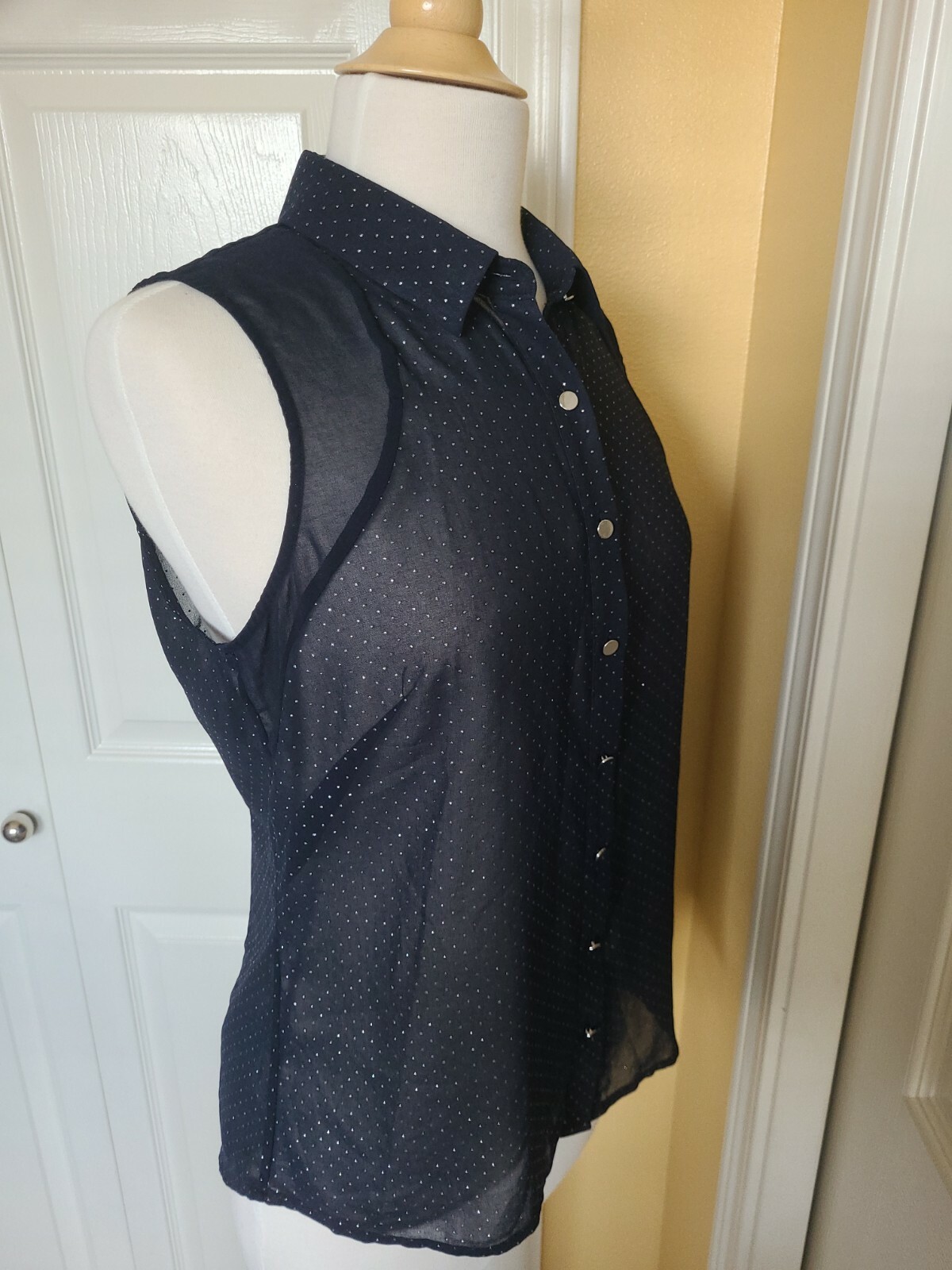 CACHE BLUE BUTTON DOWN SLEEVELESS BLOUSE, SIZE M - image 7