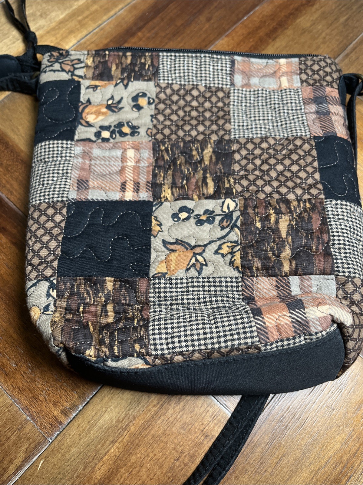 Donna Sharp quilted patchwork shoulder Bag purse … - image 7