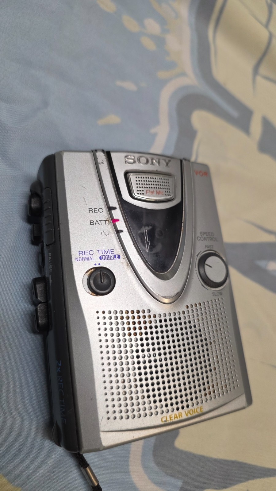 Sony TCM-400DV Handheld Cassette Voice Recorder Silver Walkman Tested Vintage