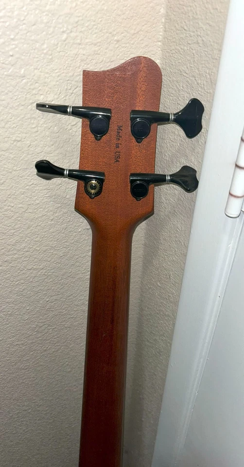 Tacoma Thunderchief CB10C baixo acústico/elétrico sem trastes, FRETE GRÁTIS! - Imagem 4 de 4