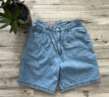 Vintage A.M.I High Waisted Denim Shorts Women 8 Pleated 80s Cotton GUC