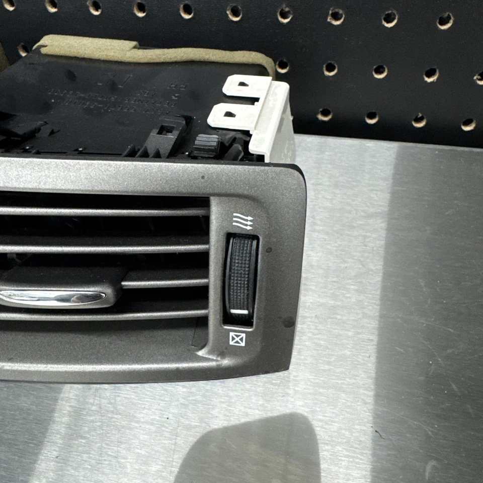 06-08 Lexus IS250 IS350 tablero central ventilación de aire calor ajuste CA panel bisel - GRIS Foto 2 de 4