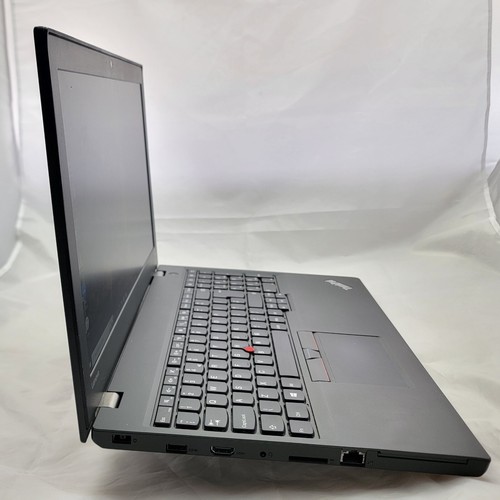 Lenovo Thinkpad P50s i7 6th Gen 2.5GHz 16GB RAM 256GB SSD FHD 15.6" Win 10 - Picture 3 of 14