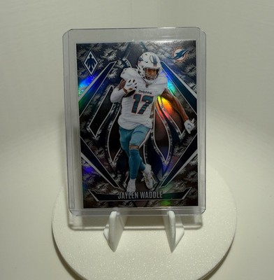 2024 Panini Phoenix Football Jaylen Waddle #76 Serial Numbered /299 Dolphins