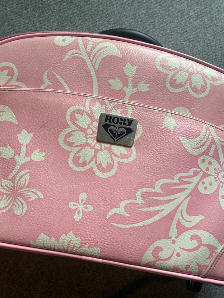 Vintage Roxy Quicksilver  Pink Floral Travel Suitcase Luggage Y2k 90s - Image 2 of 4
