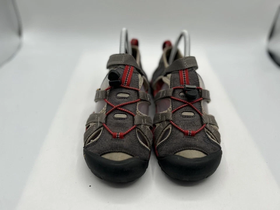 Sandalia de exterior Keen Seacamp II para niños talla 4 tela gris oliva IMPERMEABLE Foto 2 de 4