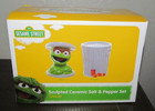 Sesame Street Oscar the Grouch Sculpted Ceramic Salt & Pepper Set in Box — photo 1
