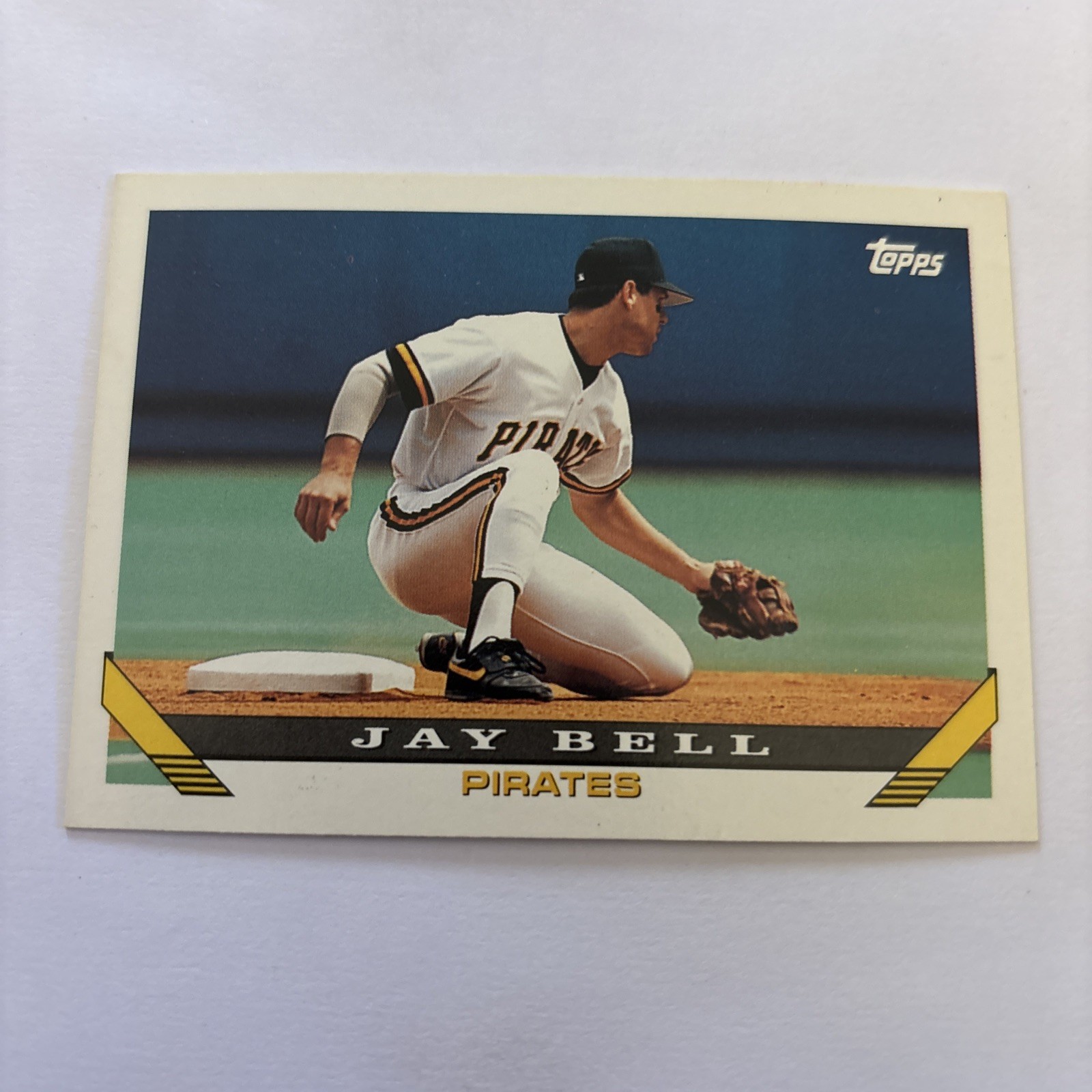 1993 Topps Pittsburgh Pirates Baseball Card #354 Jay Bell
