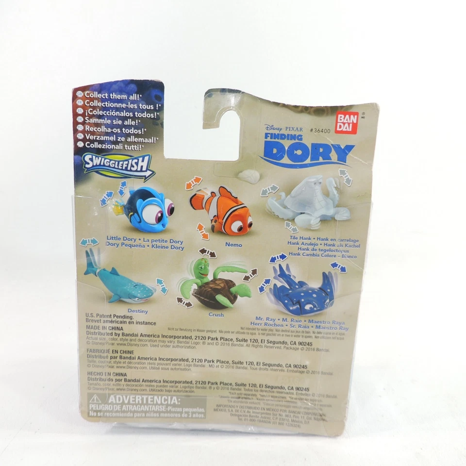 Disney Pixar Finding Dory Swigglefish CRUSH Figure Bandai 2016 NEW Sealed - Image 3 of 4