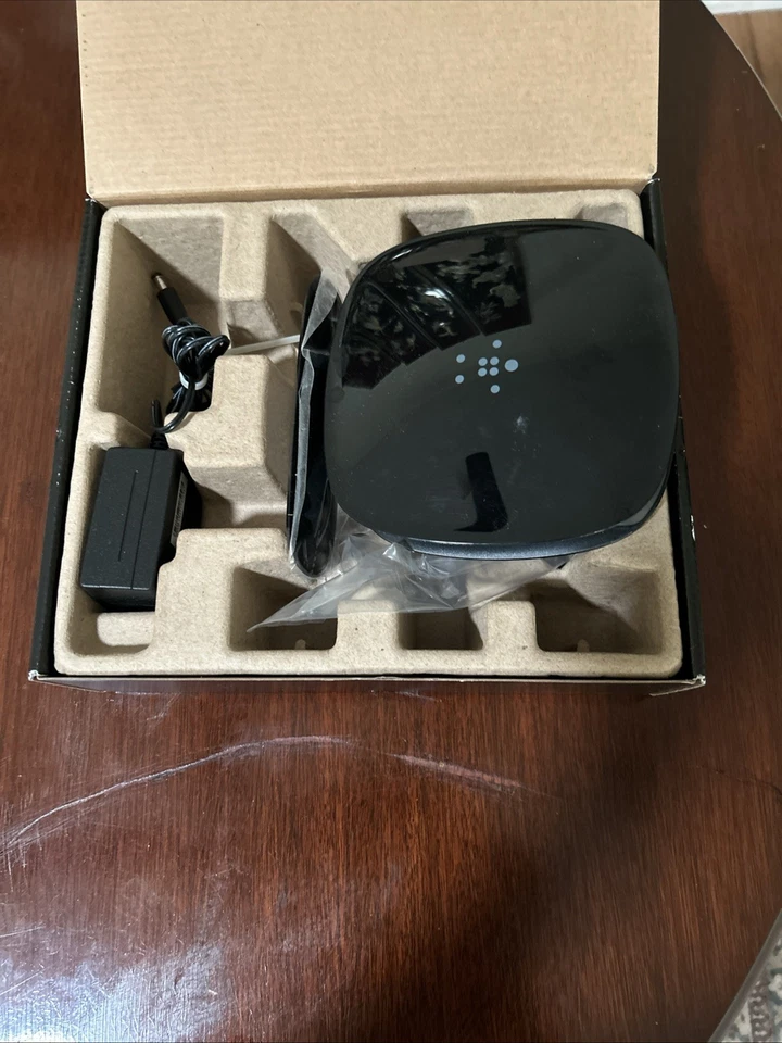 Belkin Play N600 300 Mbps Gigabit Wireless N Router (F9K1102V3) - Image 2 of 4