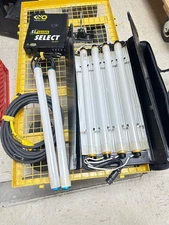 Kino Flo 2' 4Bank, 1-Light Kit (4 Tungsten, 2 Daylight bulbs)