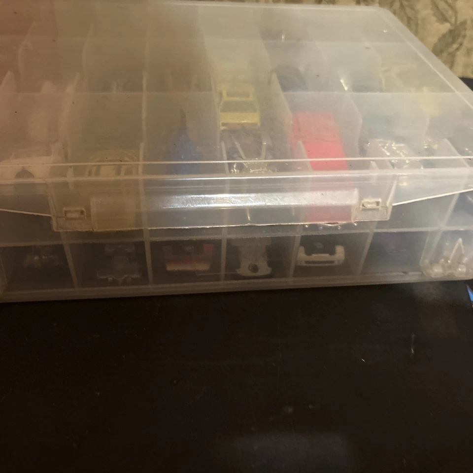 Hot Wheels/Matchbox Cars, mystery boxIn Container - over 50 pieces 50 with case - Image 3 of 4