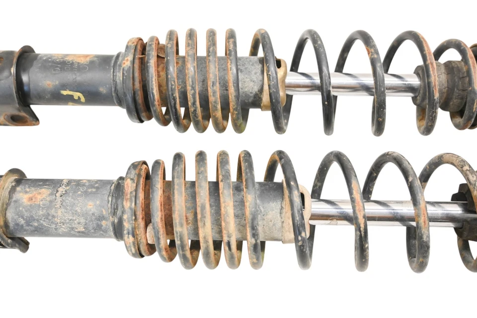 Amortiguadores delanteros Bombardier Can-Am Outlander Max 400 XT 06 4x4 Foto 4 de 4